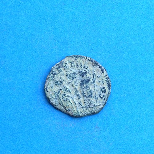 Car rimskih konstanta od 337 do 350, 2 vojnika koji su stajali između 1 chi-rho standard 2 kovanica vrlo dobro
